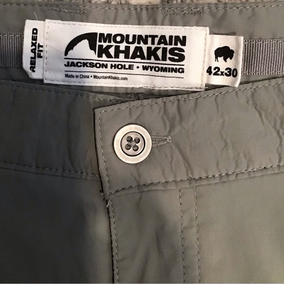 NWOT Mountain Khakis M 42x30 Equatorial Convertible Pant in Khaki - Picture 5 of 5